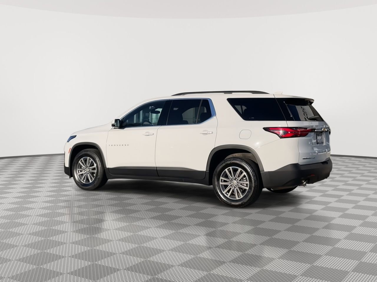 Thumbnail: 2023 Chevrolet Traverse - 6