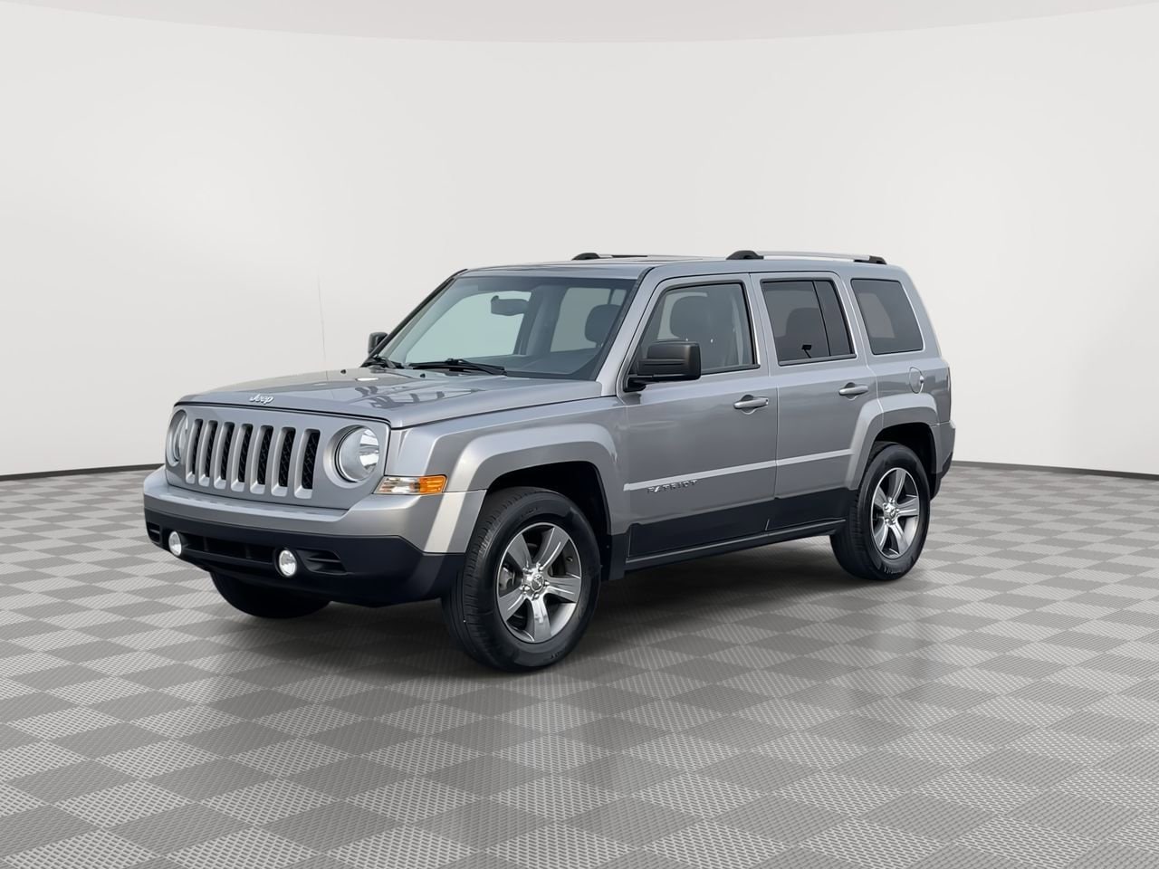 Thumbnail: 2016 Jeep Patriot - 4