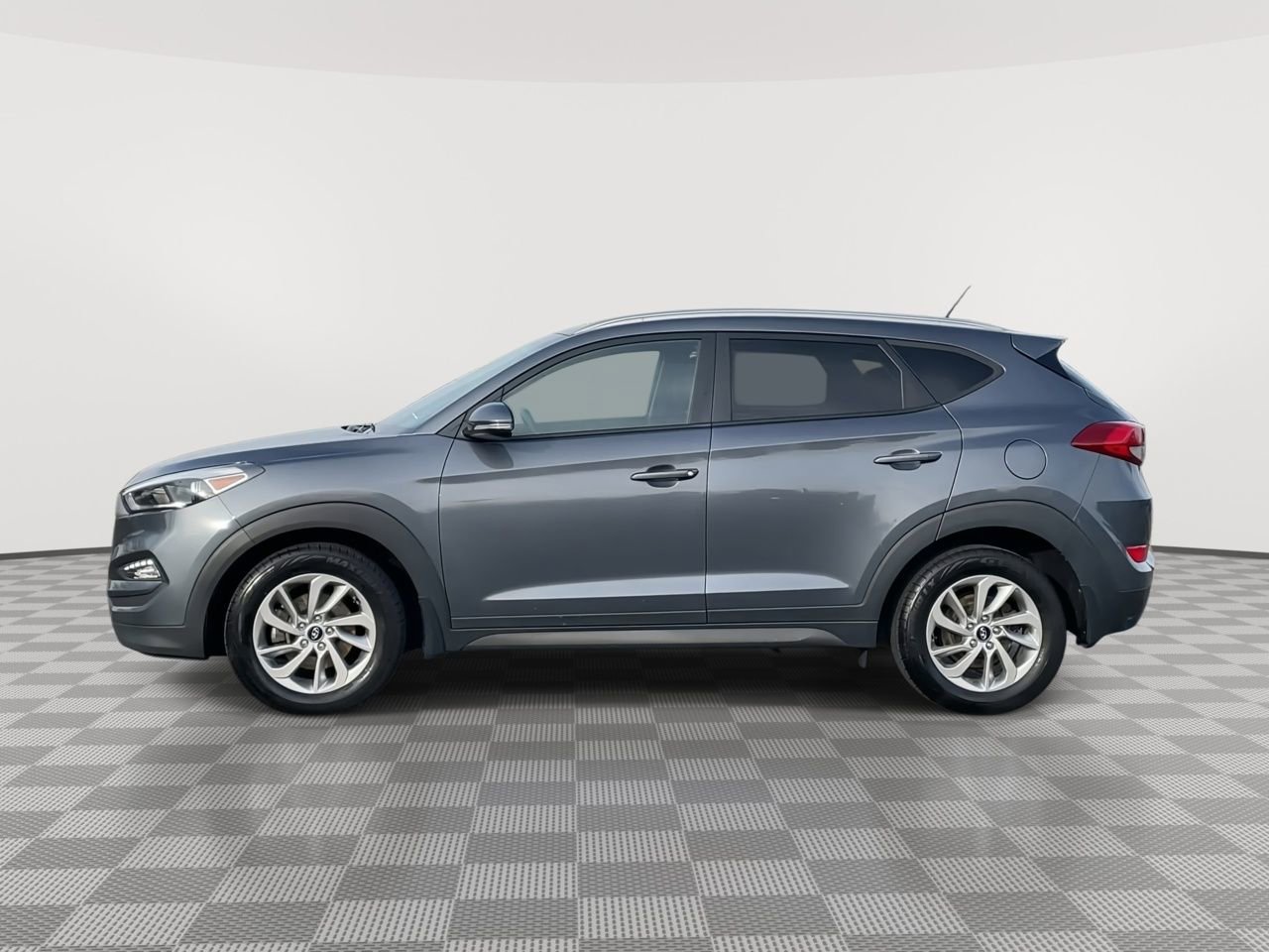 Thumbnail: 2016 Hyundai Tucson - 5