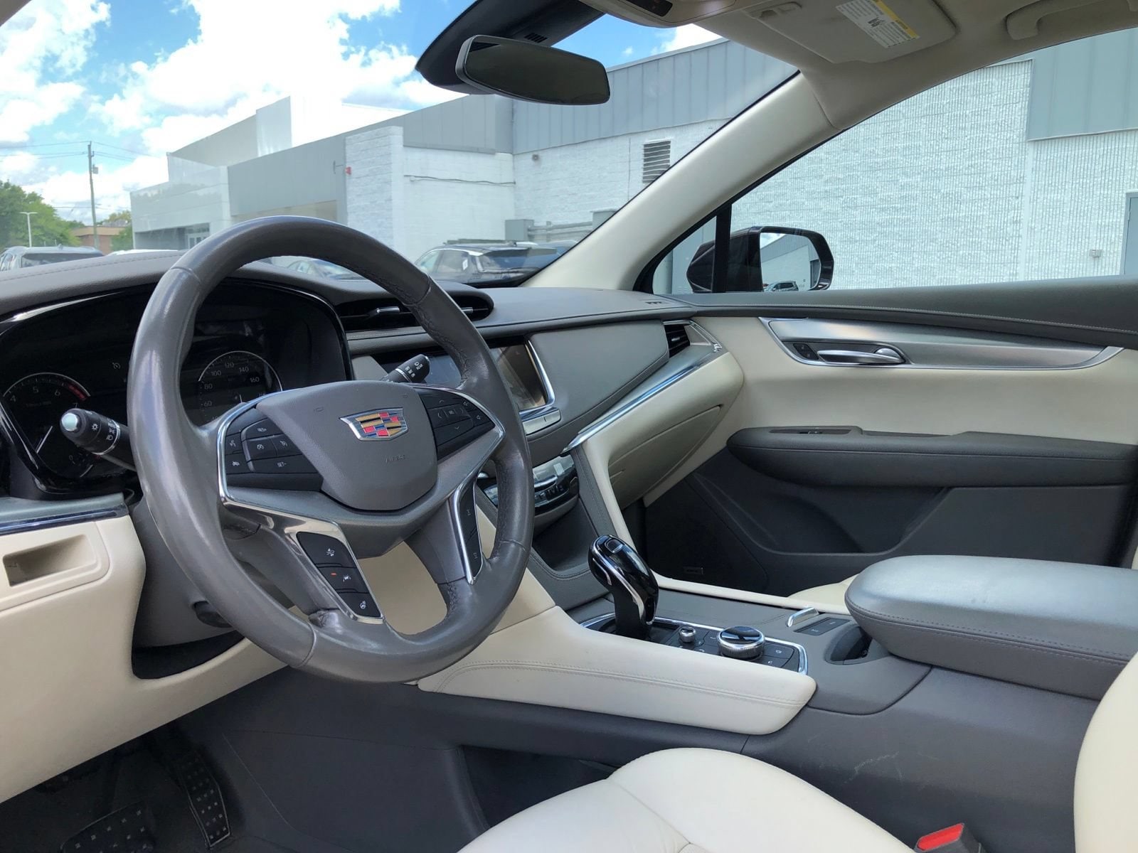 Thumbnail: 2020 Cadillac XT5 - 7