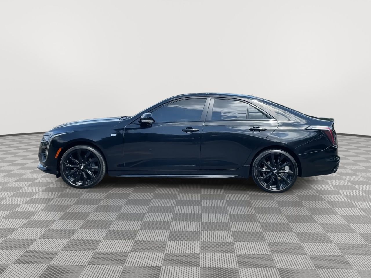 Thumbnail: 2023 Cadillac CT4 - 5
