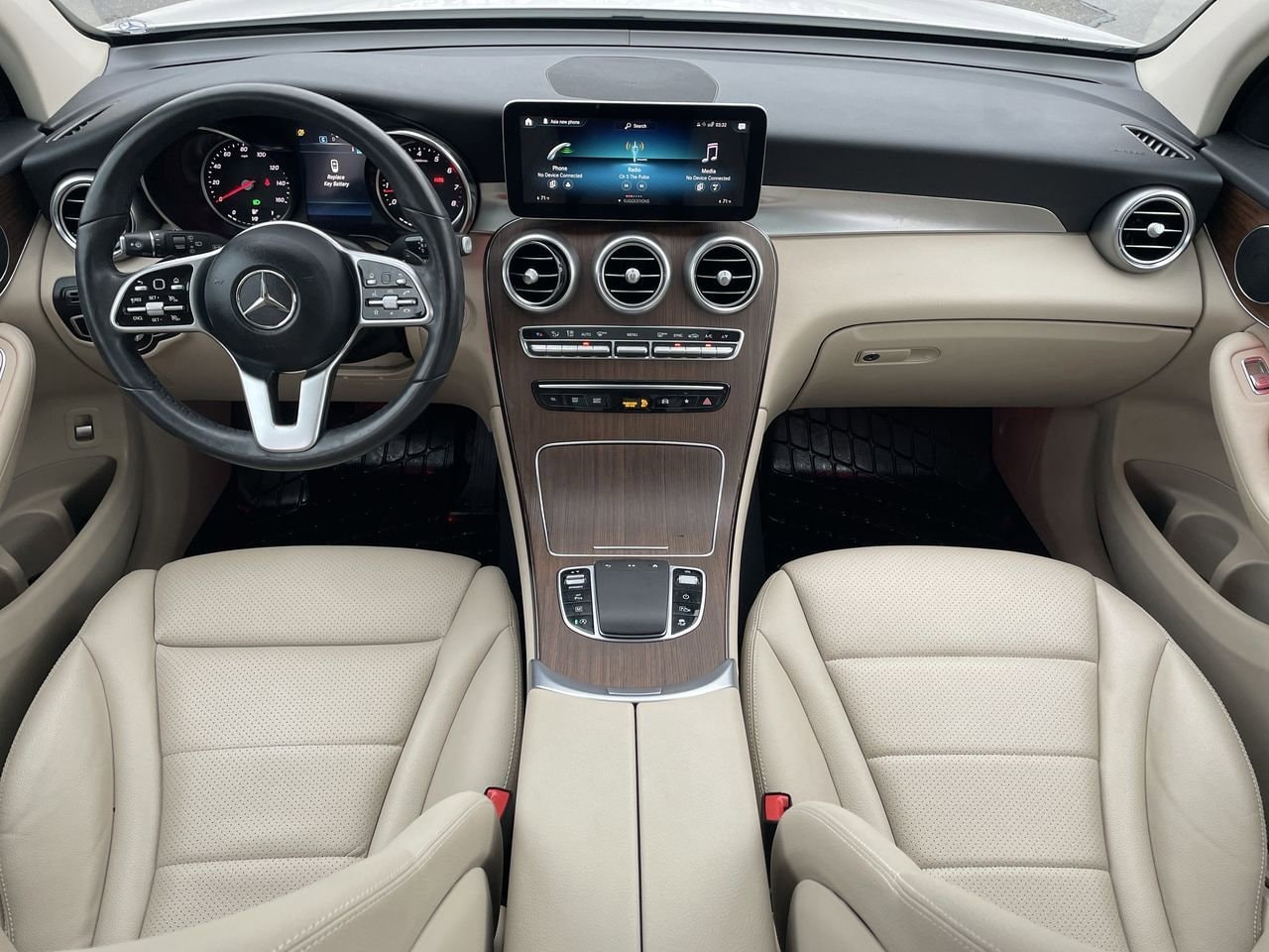 Thumbnail: 2022 Mercedes-Benz GLC - 24