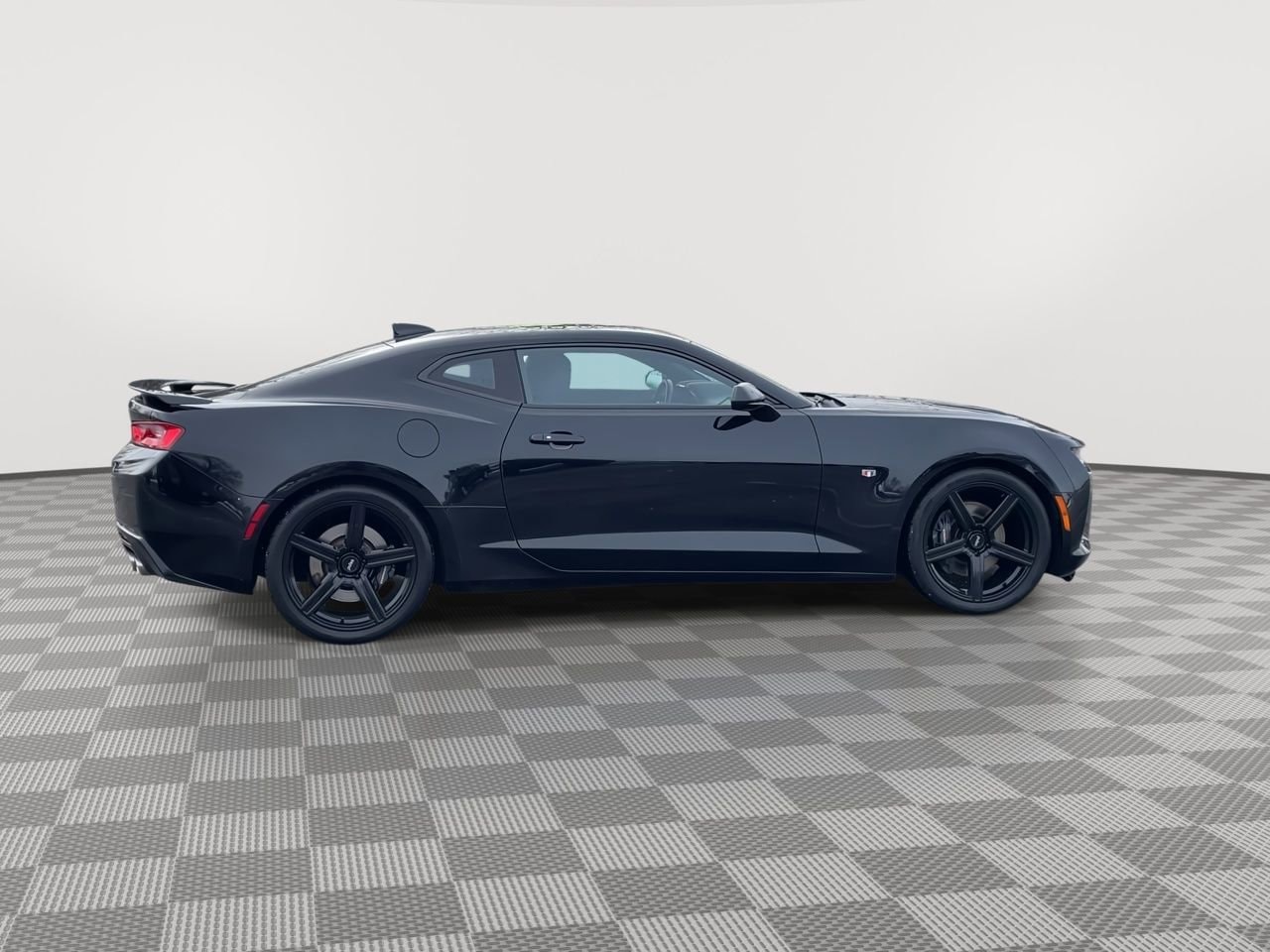 Thumbnail: 2018 Chevrolet Camaro - 9