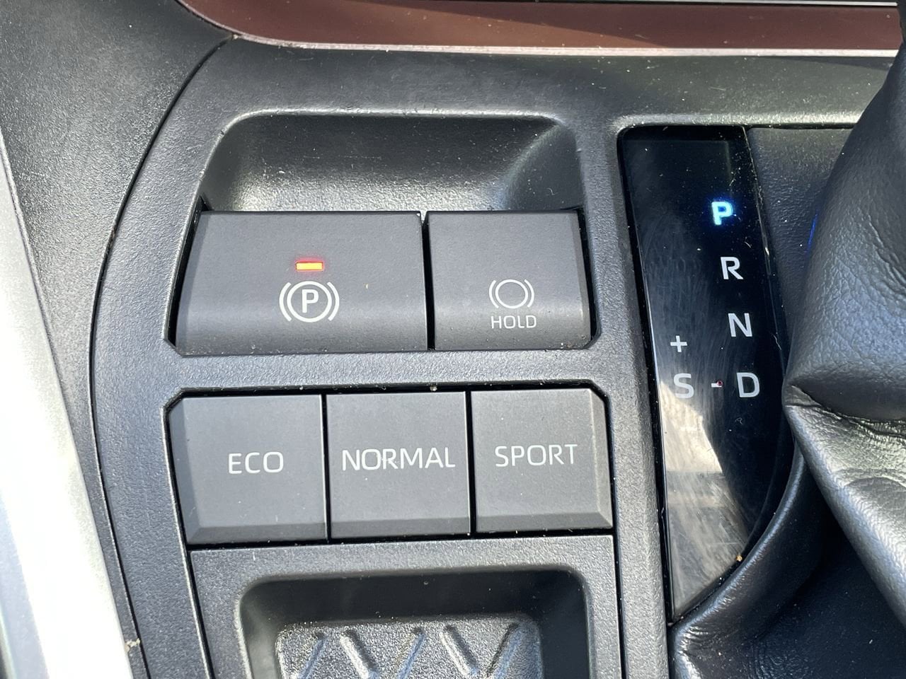 Thumbnail: 2019 Toyota RAV4 - 31