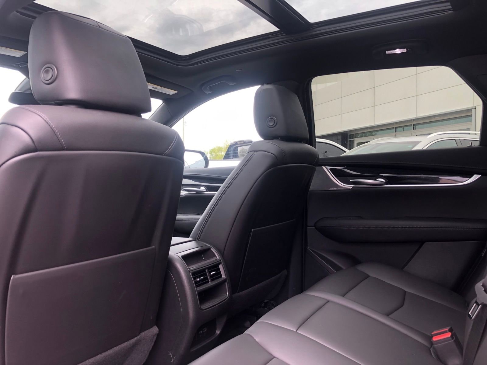Thumbnail: 2023 Cadillac XT5 - 5