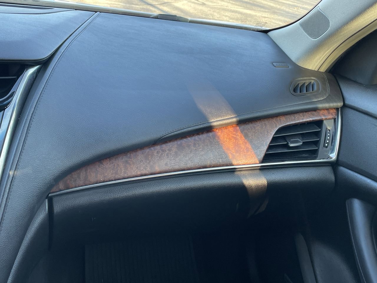 Thumbnail: 2019 Cadillac CTS - 16