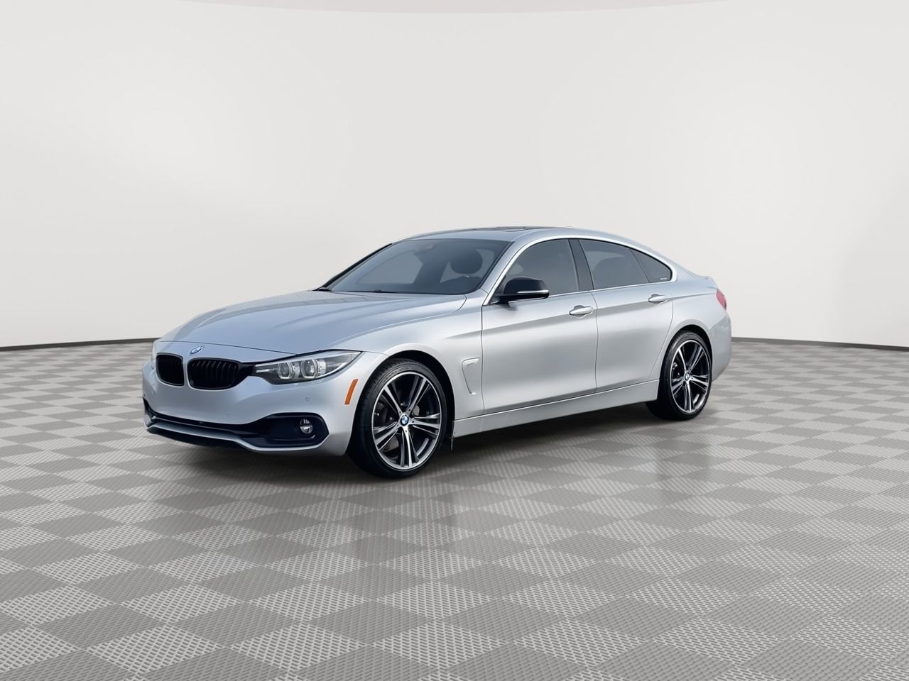 Thumbnail: 2018 BMW 4 Series - 4
