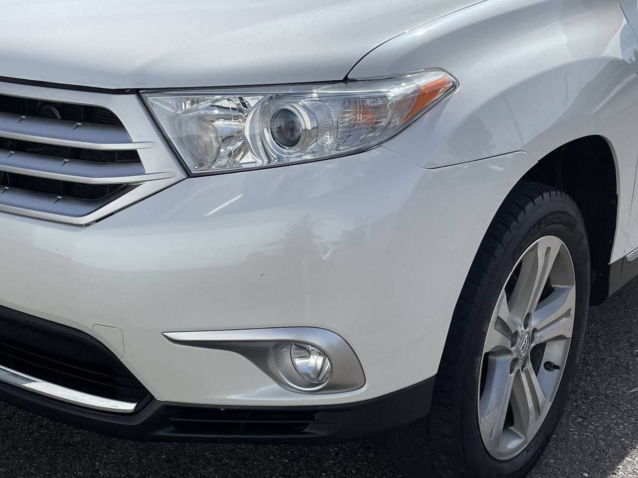 Thumbnail: 2013 Toyota Highlander - 33