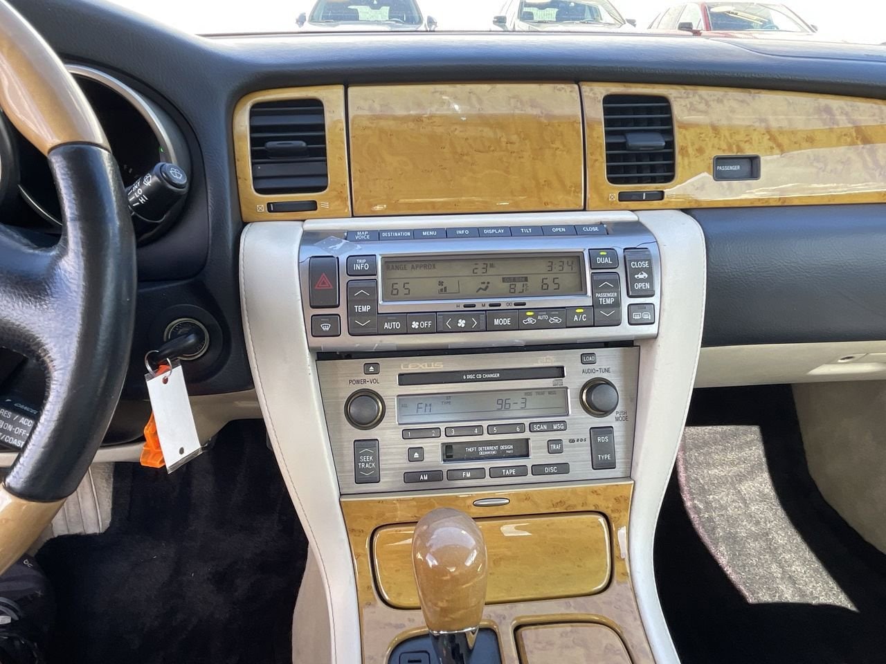 Thumbnail: 2002 Lexus SC - 13