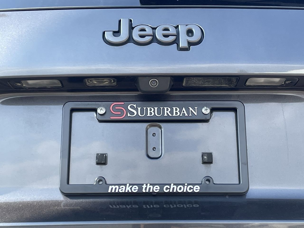 Thumbnail: 2019 Jeep Cherokee - 40