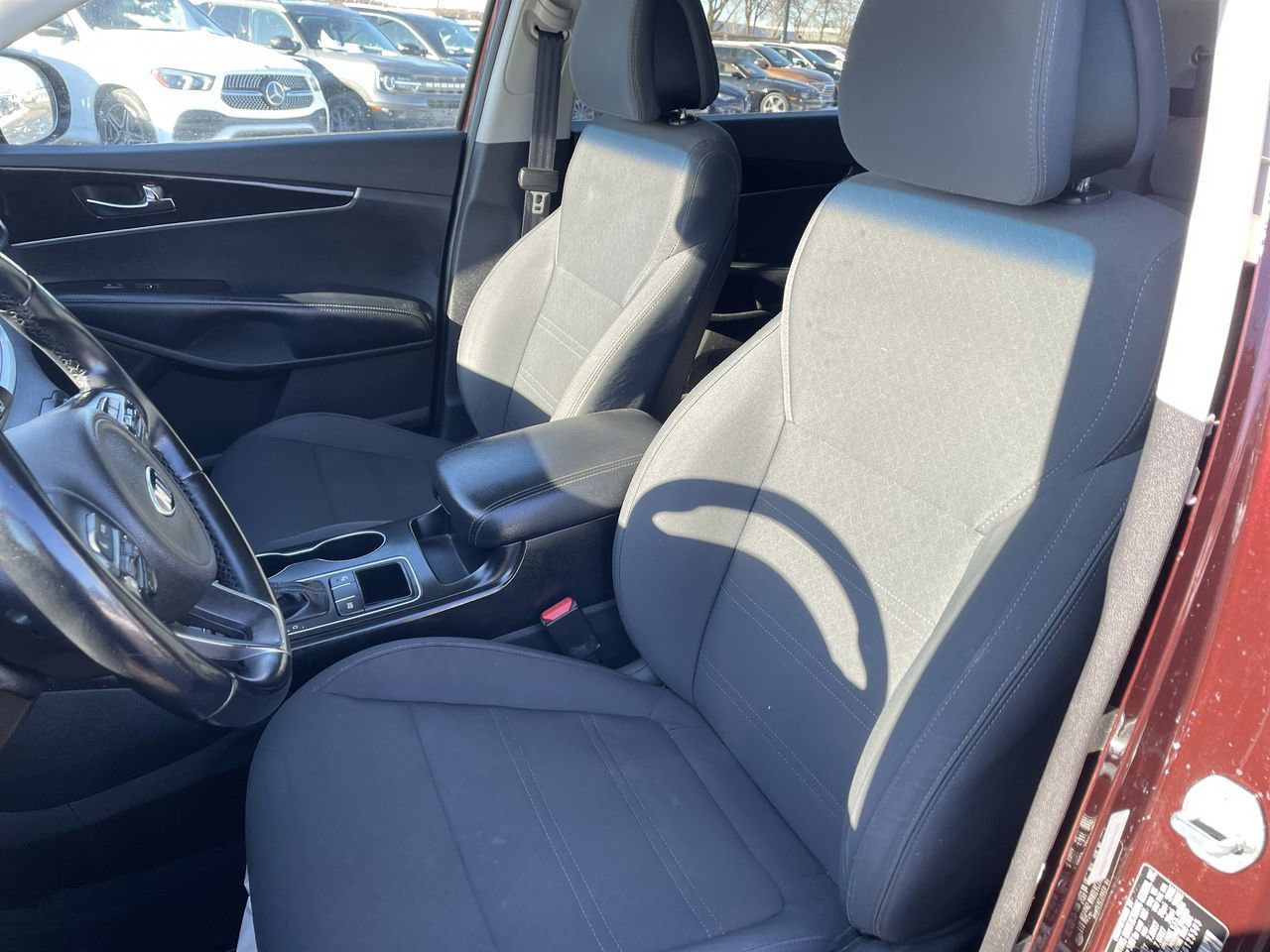 Thumbnail: 2016 Kia Sorento - 12