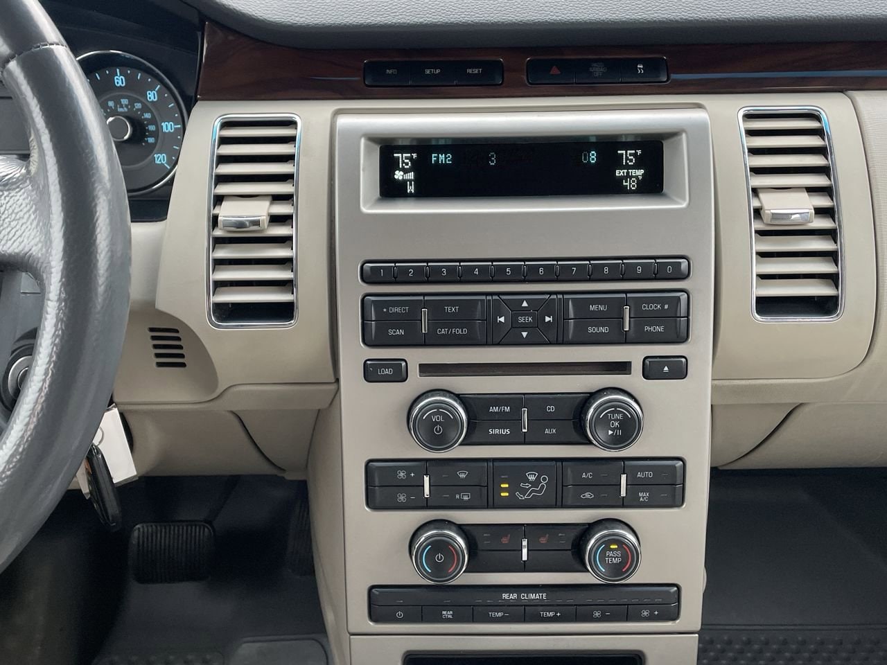 Thumbnail: 2009 Ford Flex - 13