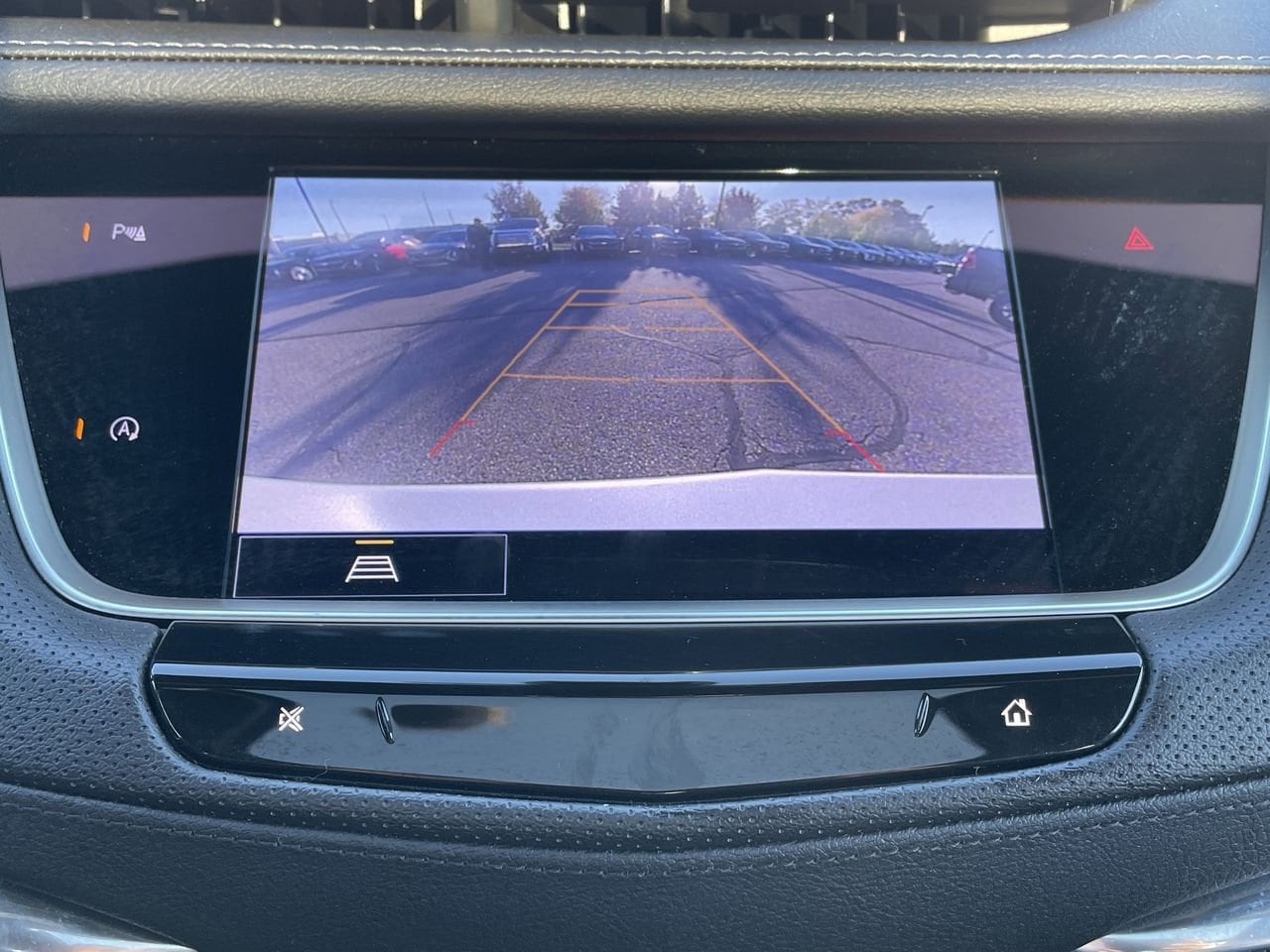 Thumbnail: 2023 Cadillac XT5 - 28