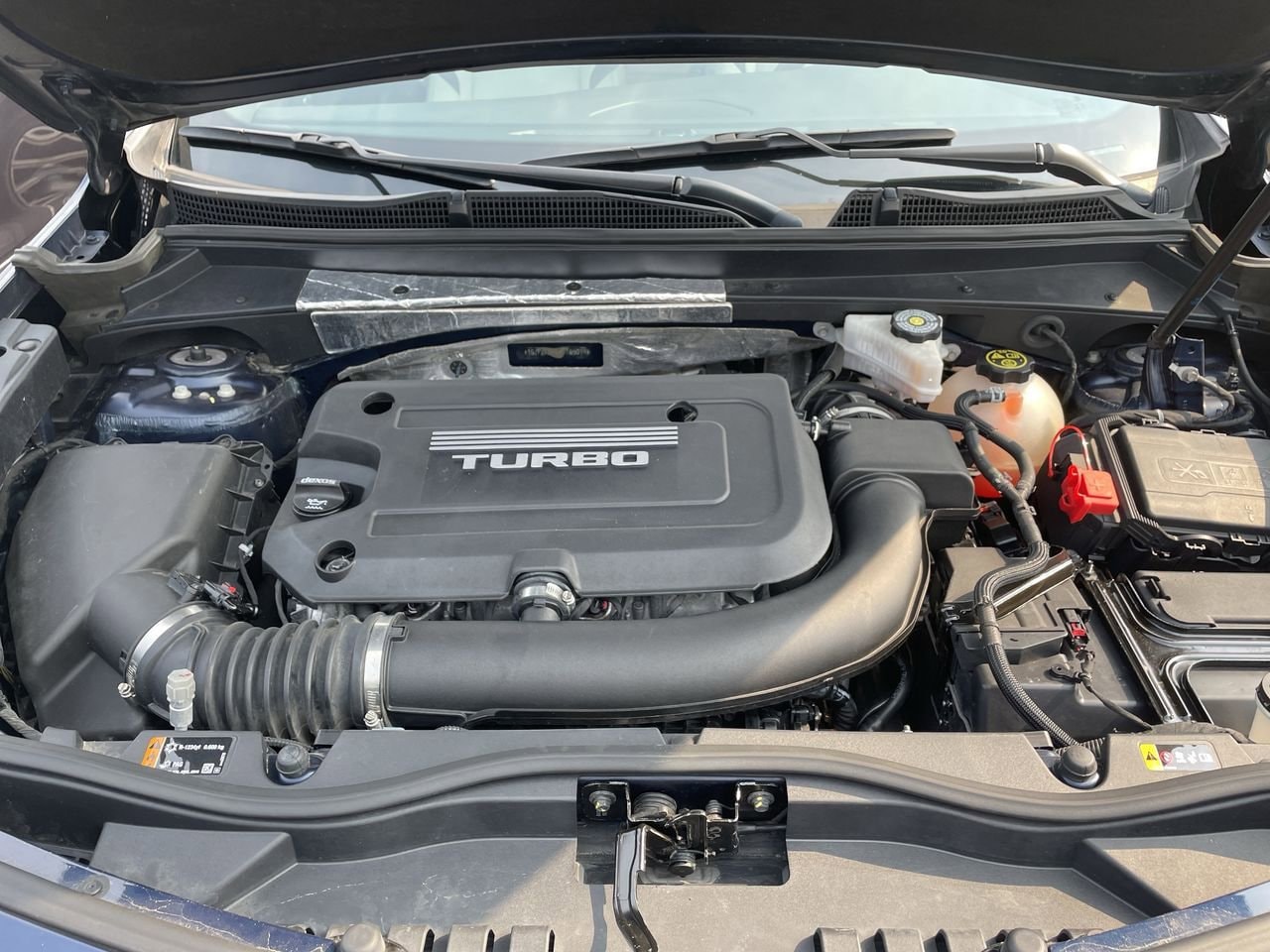 Thumbnail: 2019 Cadillac XT4 - 36