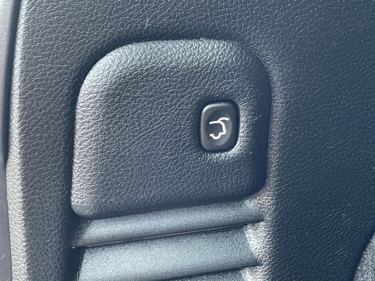 Thumbnail: 2019 Jeep Grand Cherokee - 18