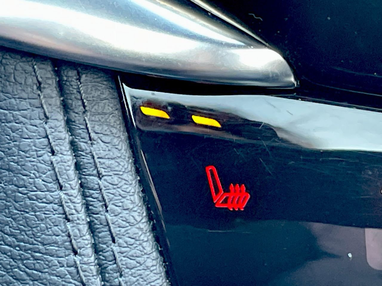 Thumbnail: 2021 Cadillac XT6 - 23