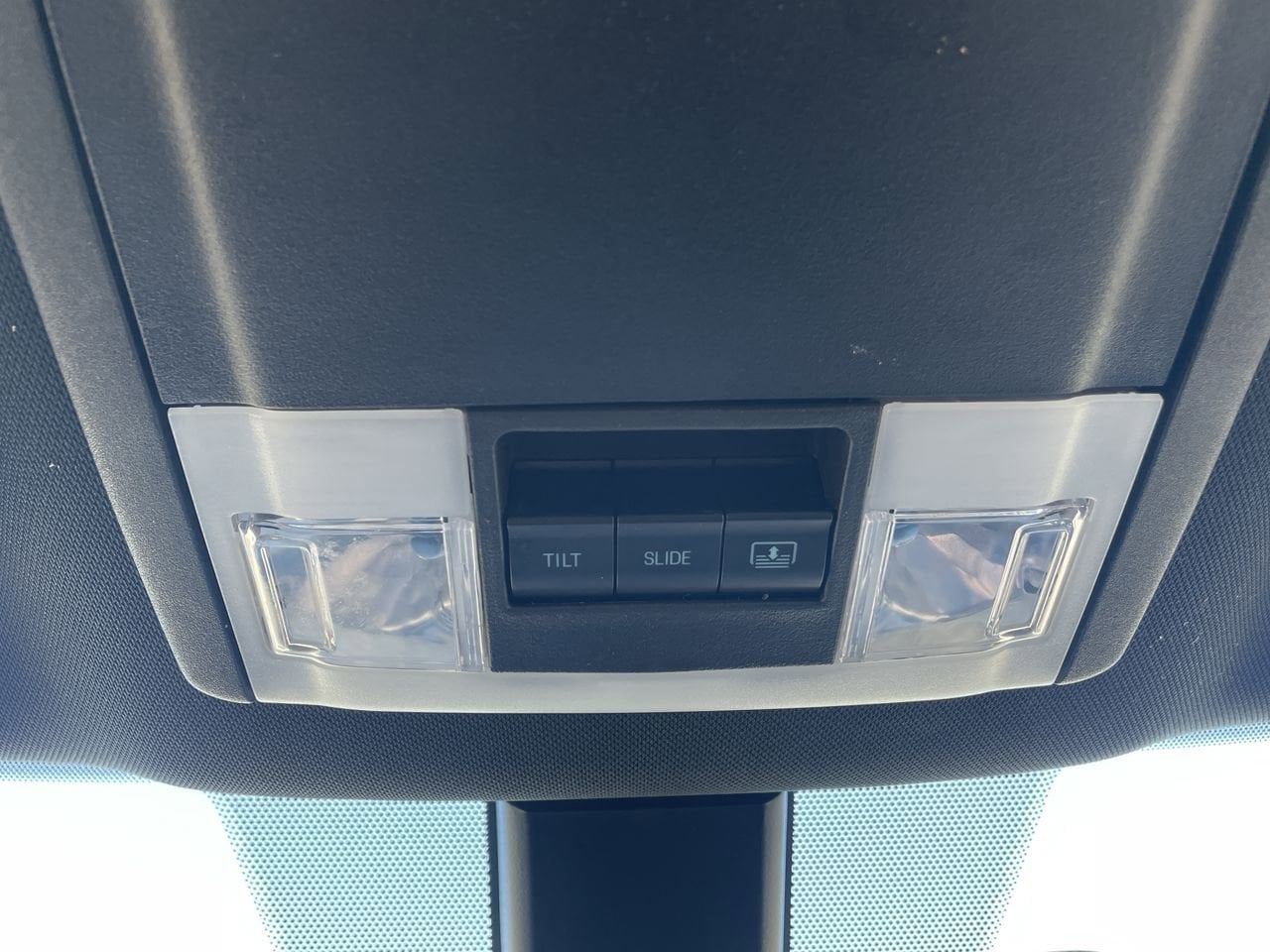 Thumbnail: 2019 Ford Explorer - 33