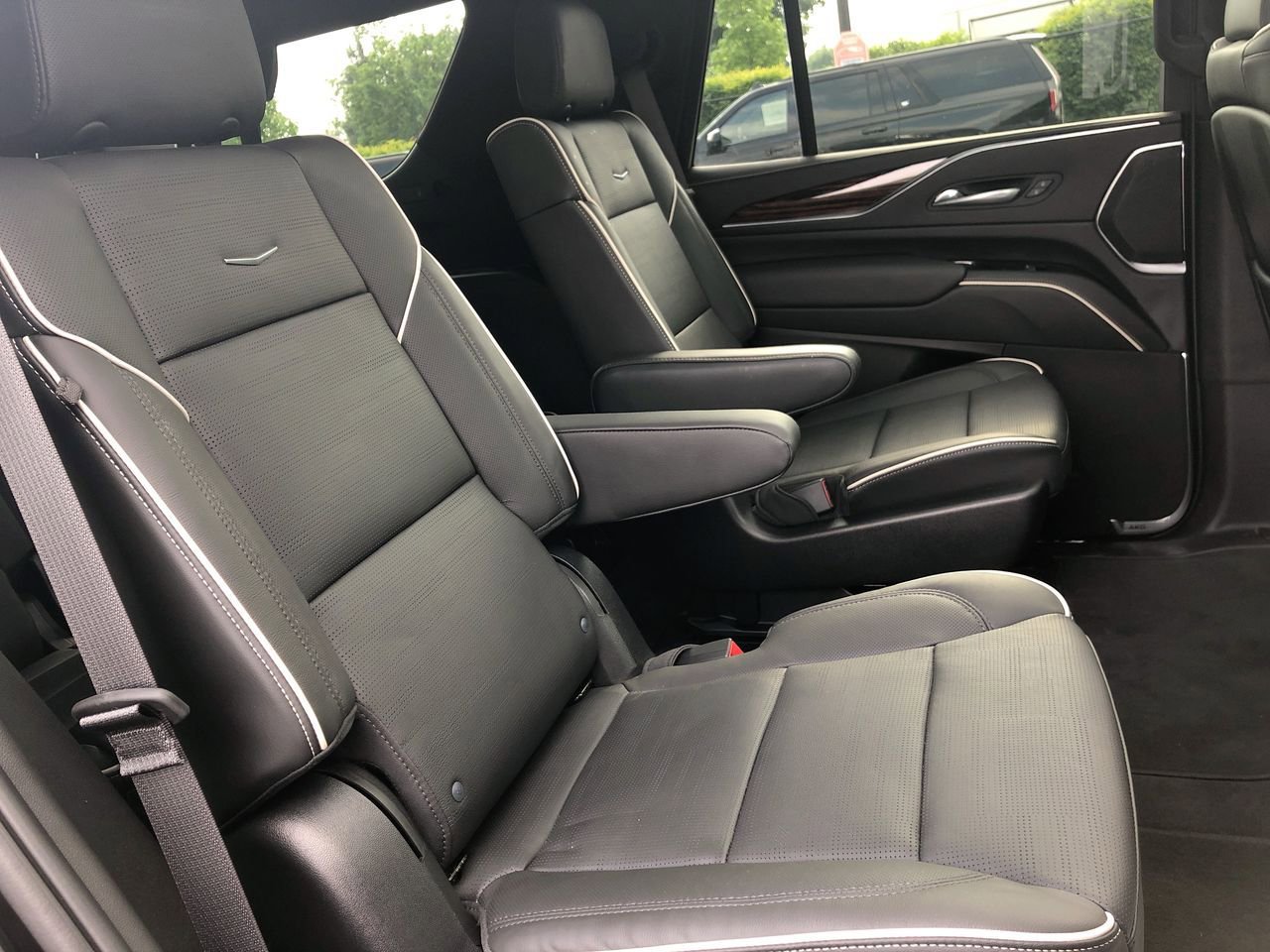 Thumbnail: 2023 Cadillac Escalade - 15