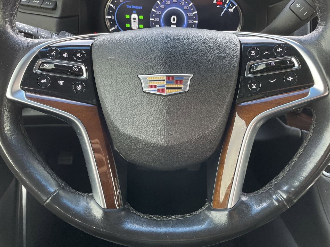 Thumbnail: 2018 Cadillac Escalade - 10