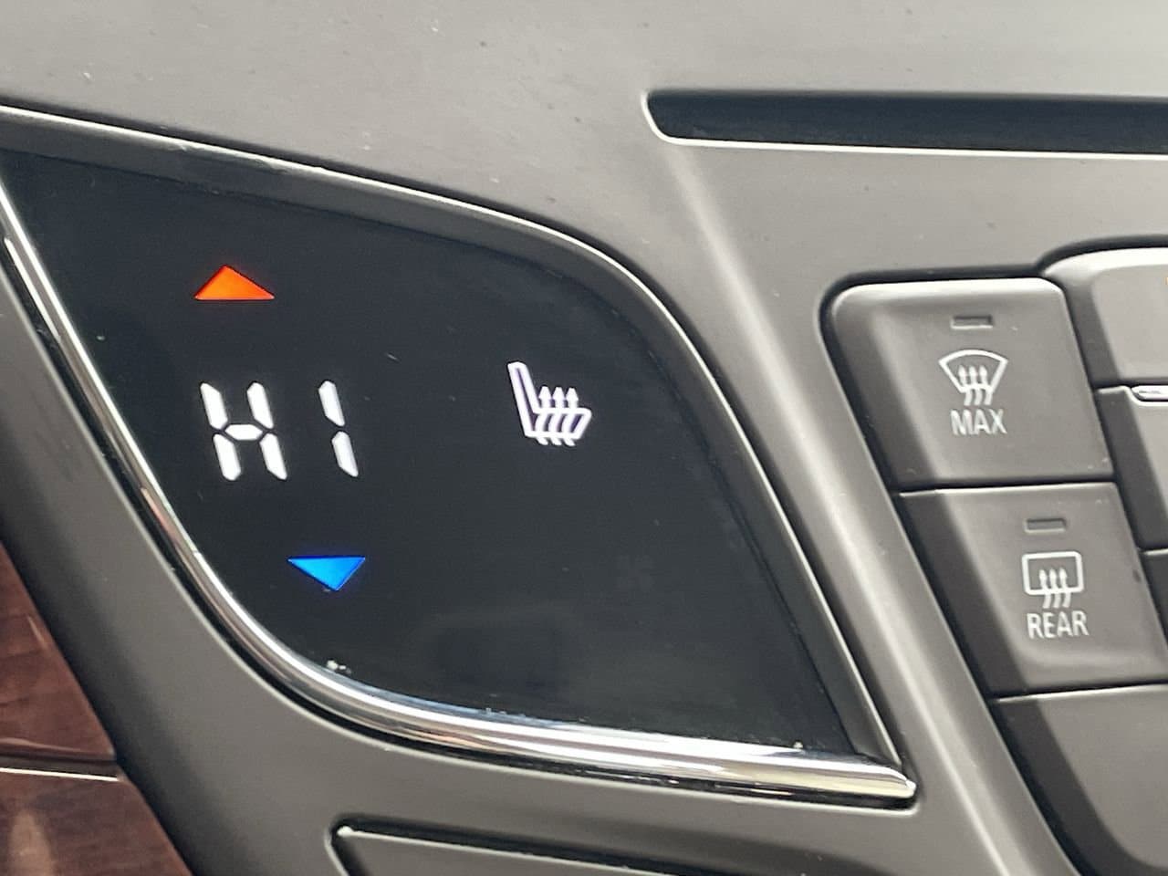 Thumbnail: 2014 Buick Regal - 21