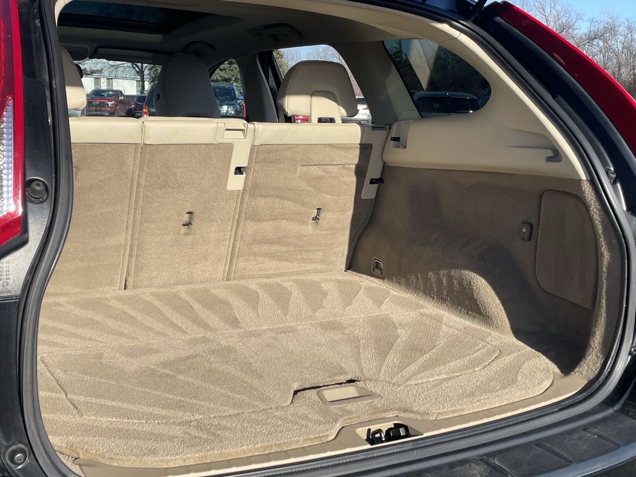 Thumbnail: 2011 Volvo XC60 - 17