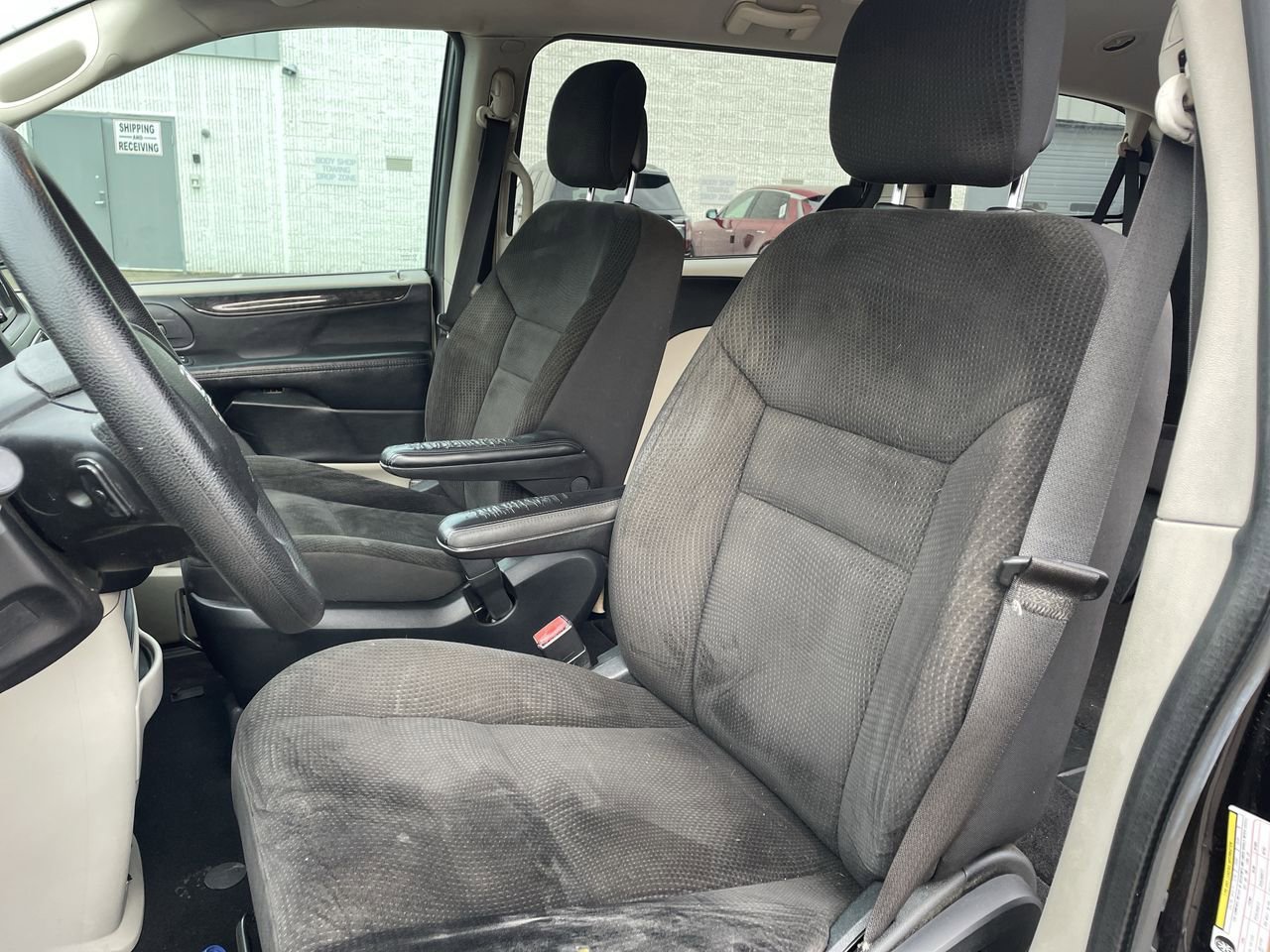 Thumbnail: 2018 Dodge Grand Caravan - 12
