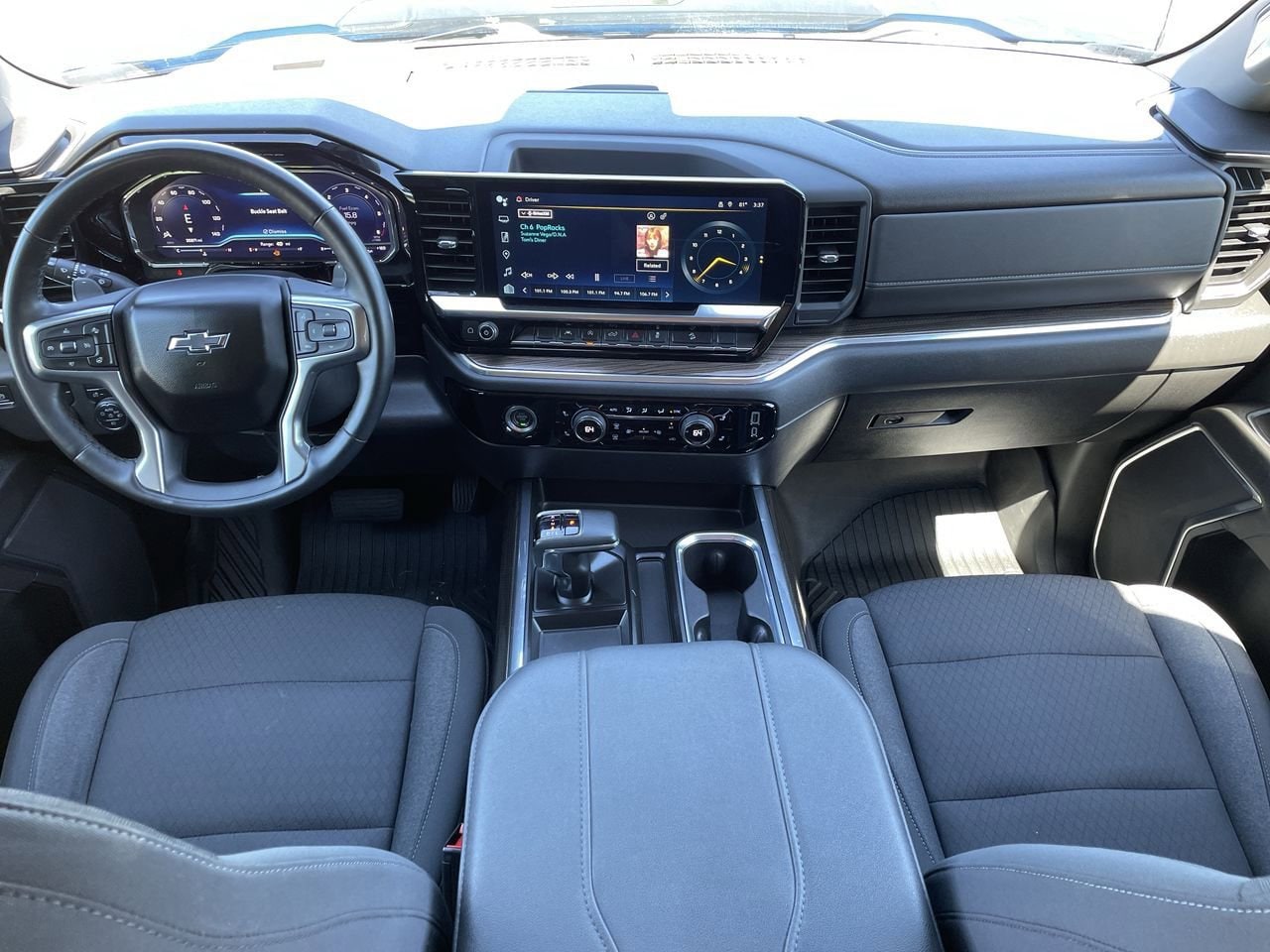 Thumbnail: 2023 Chevrolet Silverado 1500 - 21