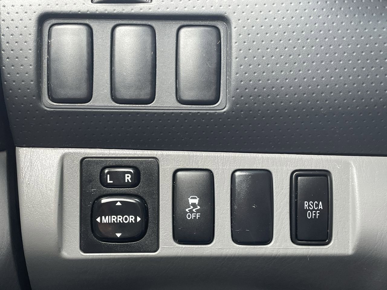 2011 Toyota Tacoma  25