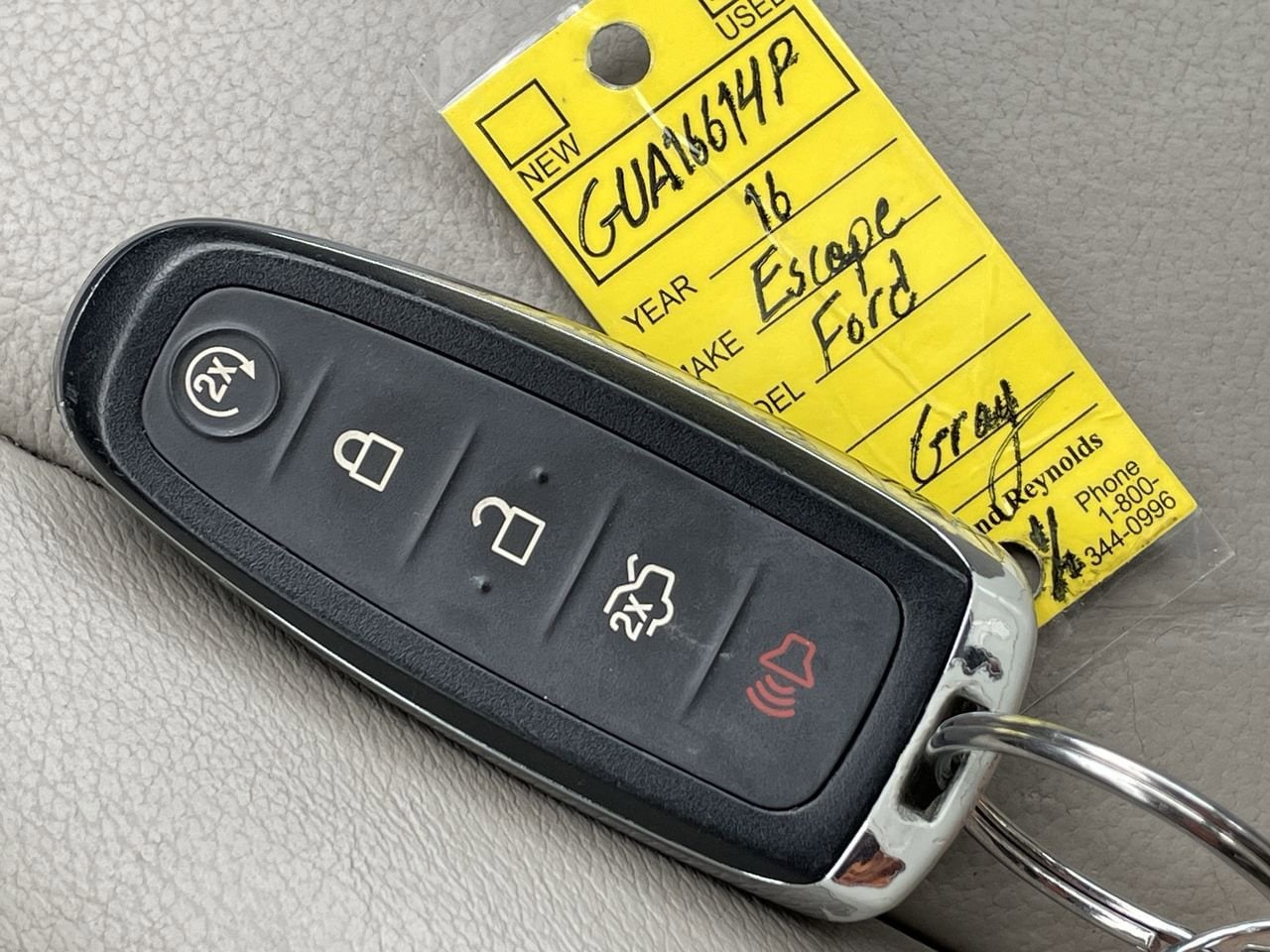 Thumbnail: 2016 Ford Escape - 31