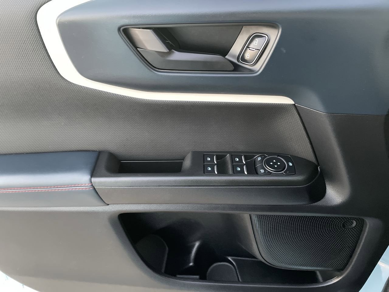 Thumbnail: 2023 Ford Bronco Sport - 30