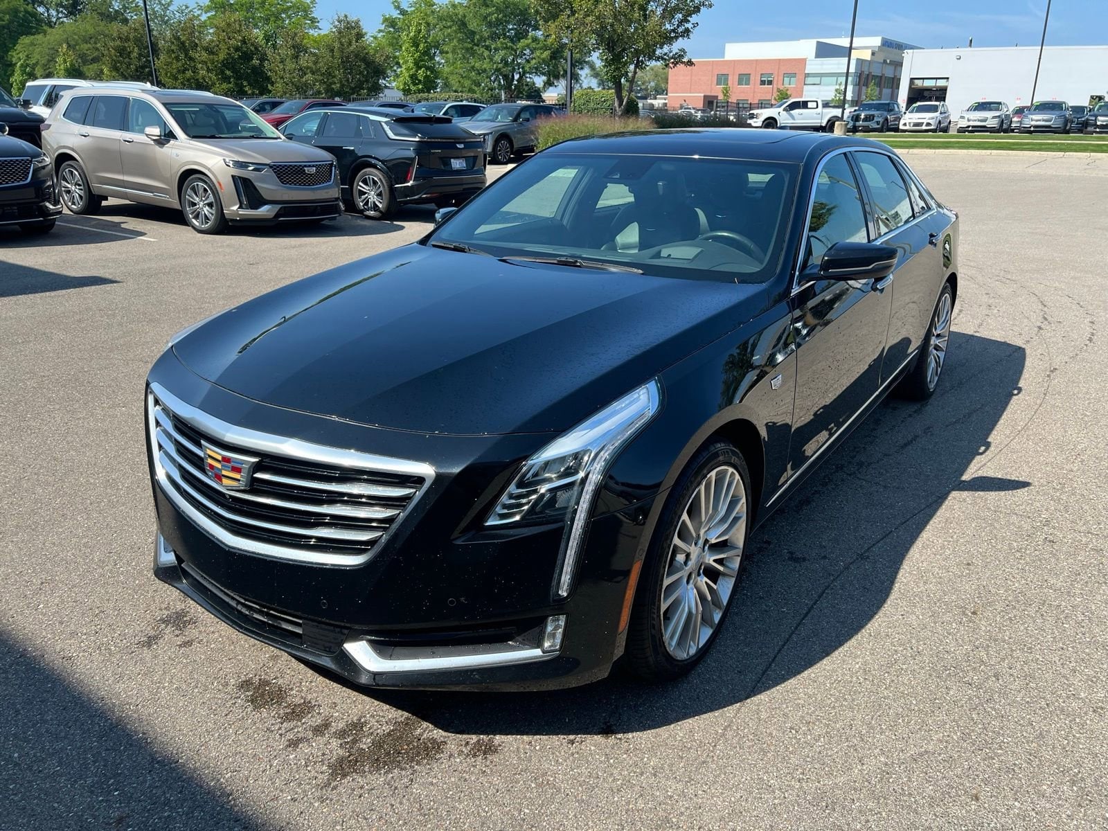 Thumbnail: 2018 Cadillac CT6 - 1