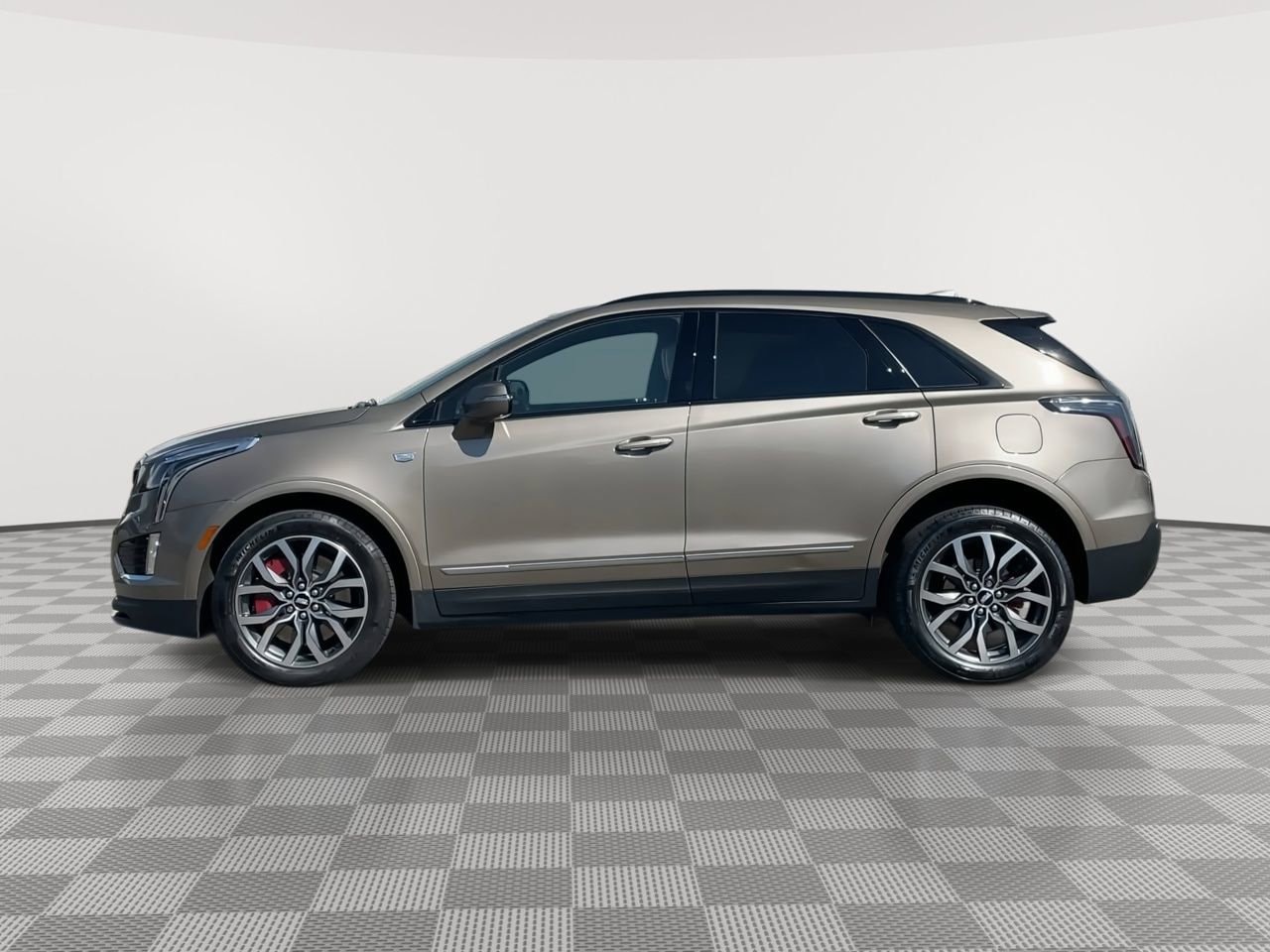 Thumbnail: 2023 Cadillac XT5 - 5