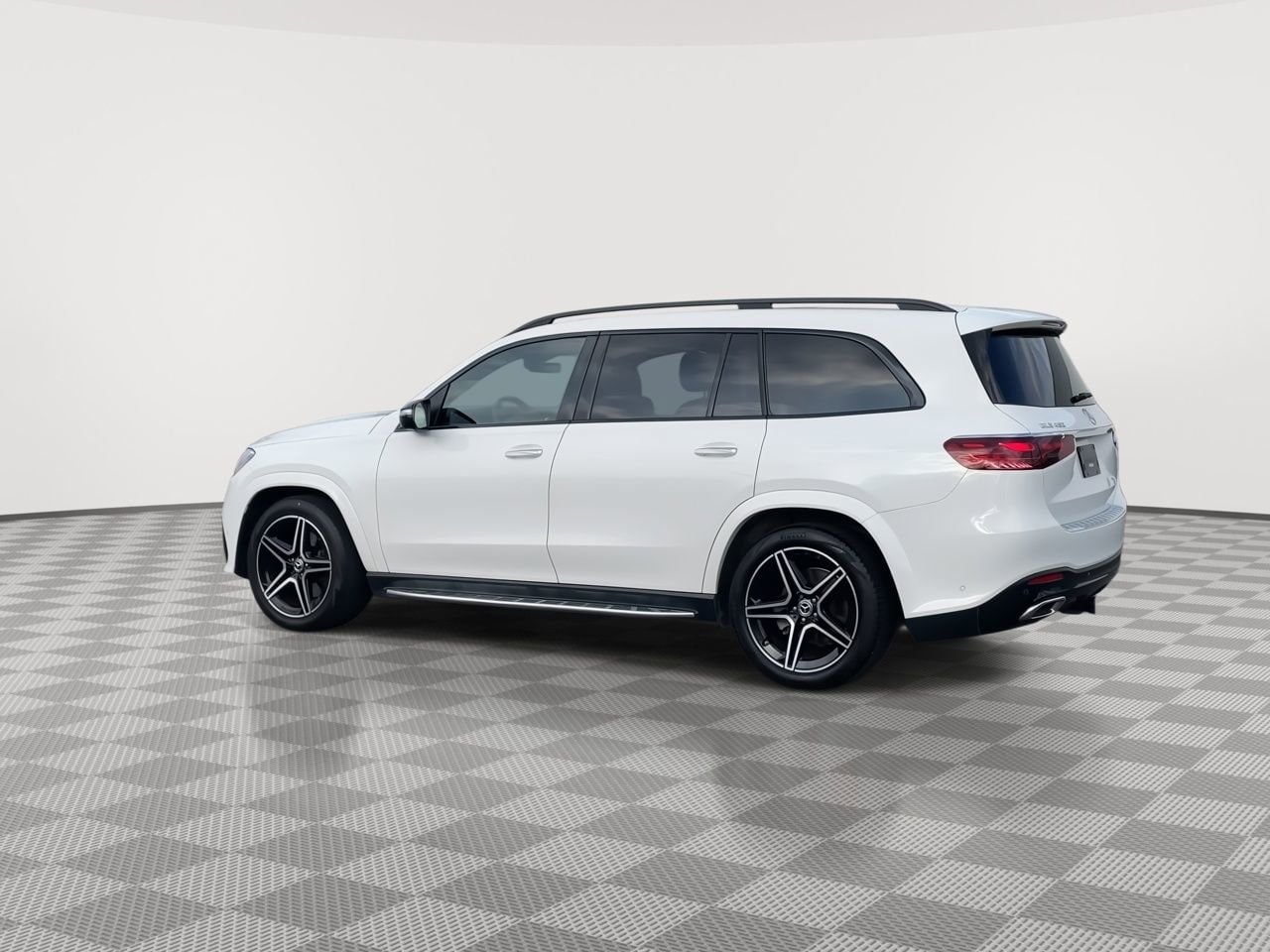 Thumbnail: 2024 Mercedes-Benz GLS - 6