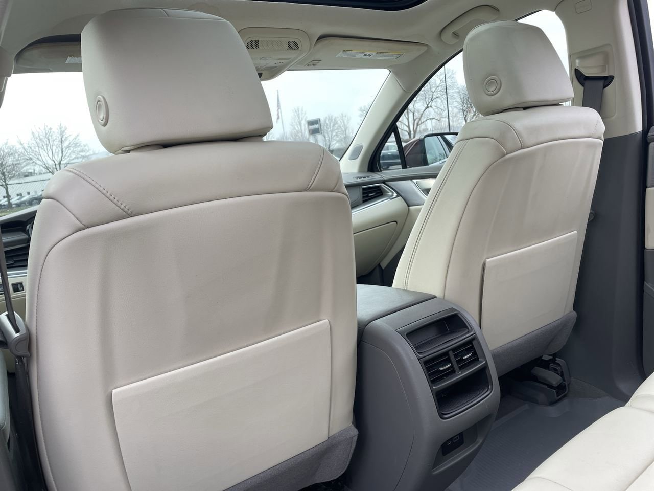 Thumbnail: 2023 Cadillac XT5 - 20