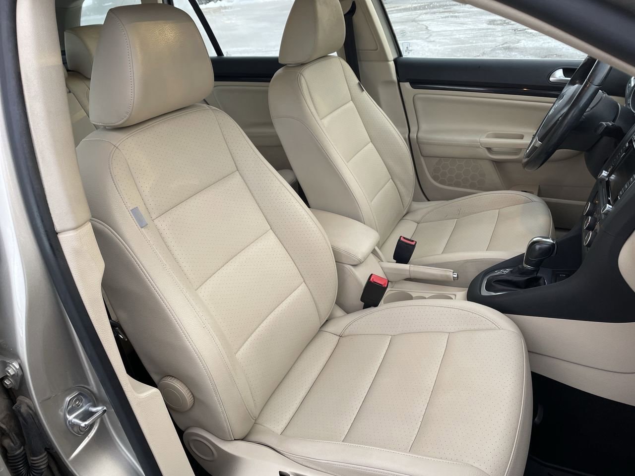 Thumbnail: 2013 Volkswagen Jetta - 14