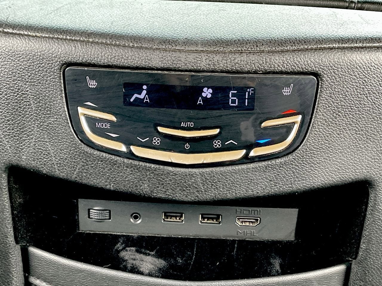 Thumbnail: 2018 Cadillac Escalade - 24