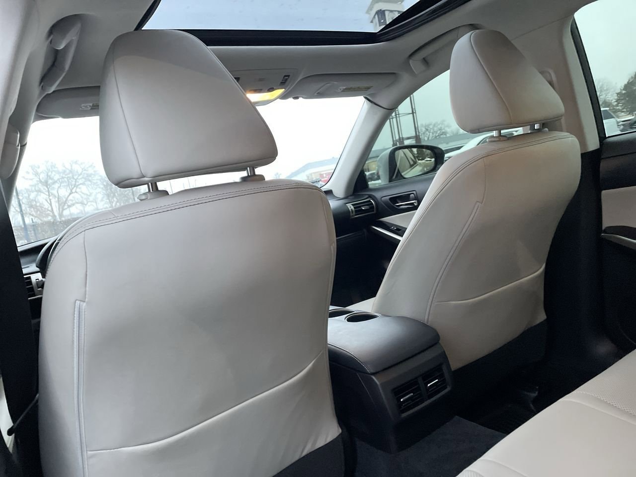 Thumbnail: 2014 Lexus IS - 19