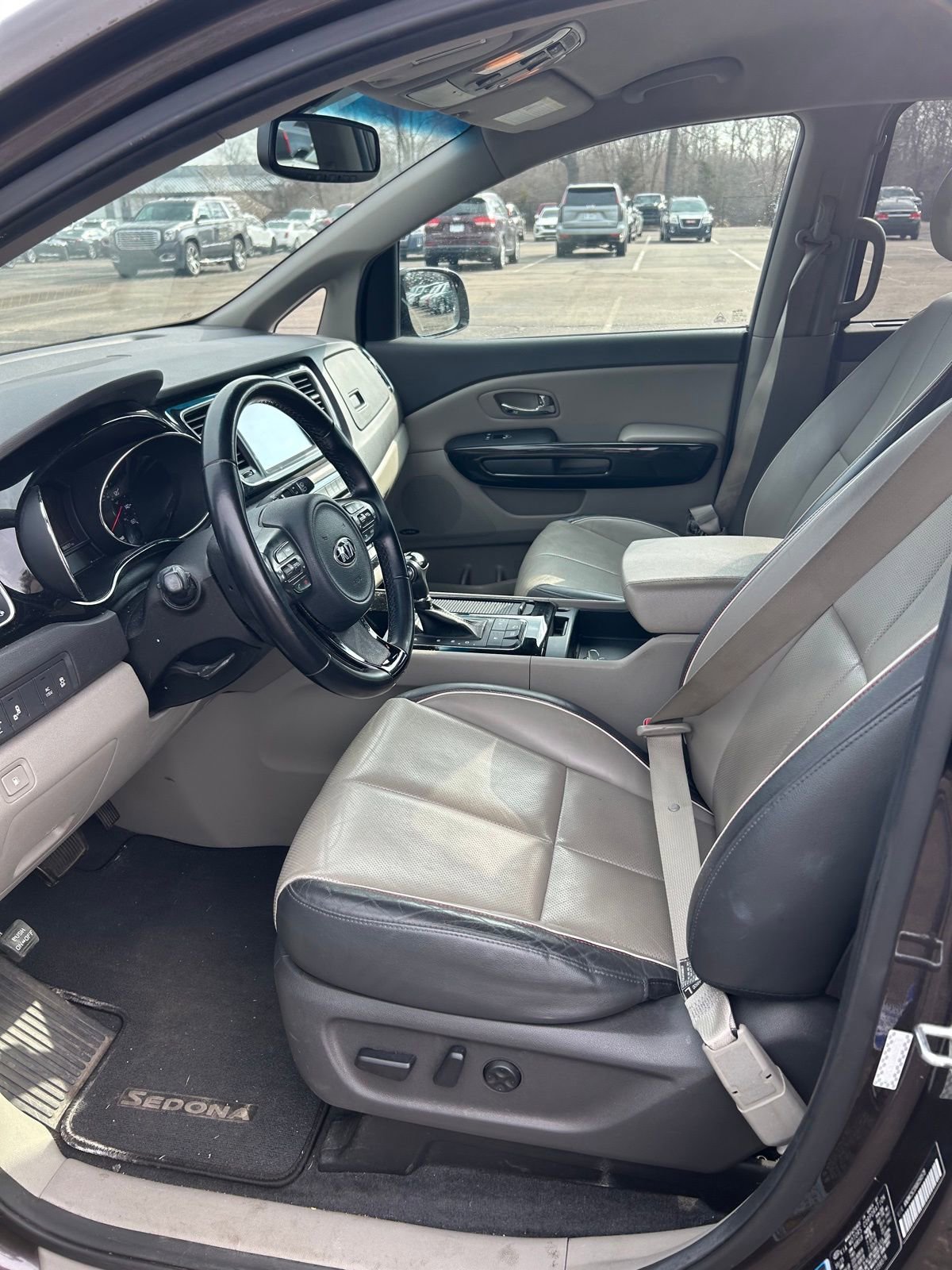 Thumbnail: 2016 Kia Sedona - 5