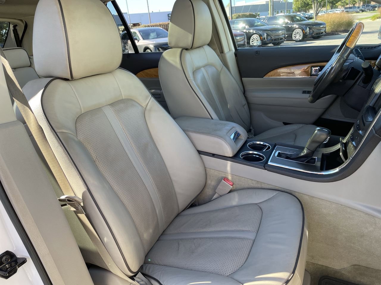 Thumbnail: 2015 Lincoln MKX - 14