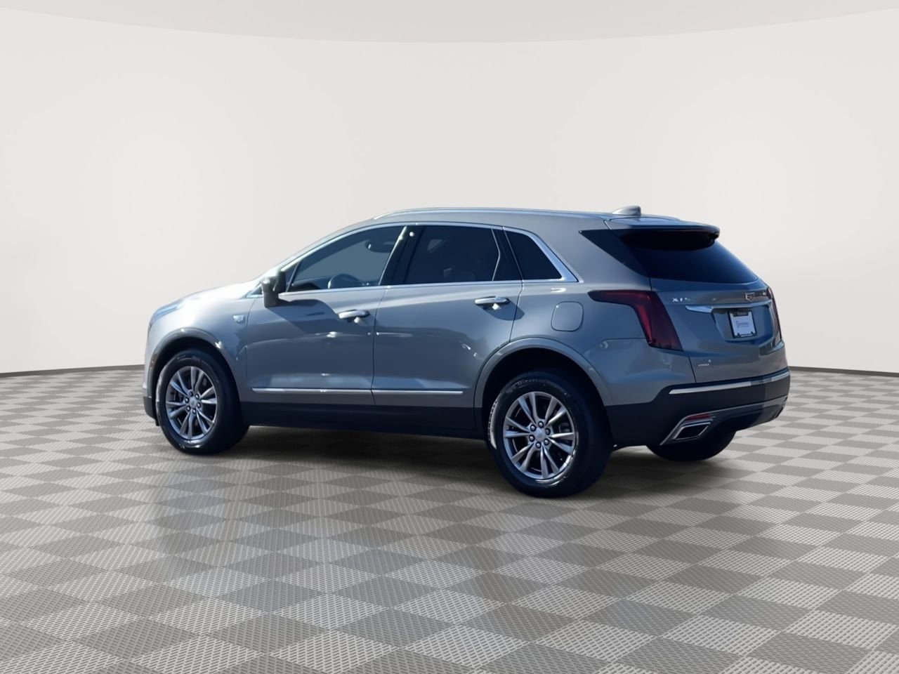 Thumbnail: 2023 Cadillac XT5 - 6