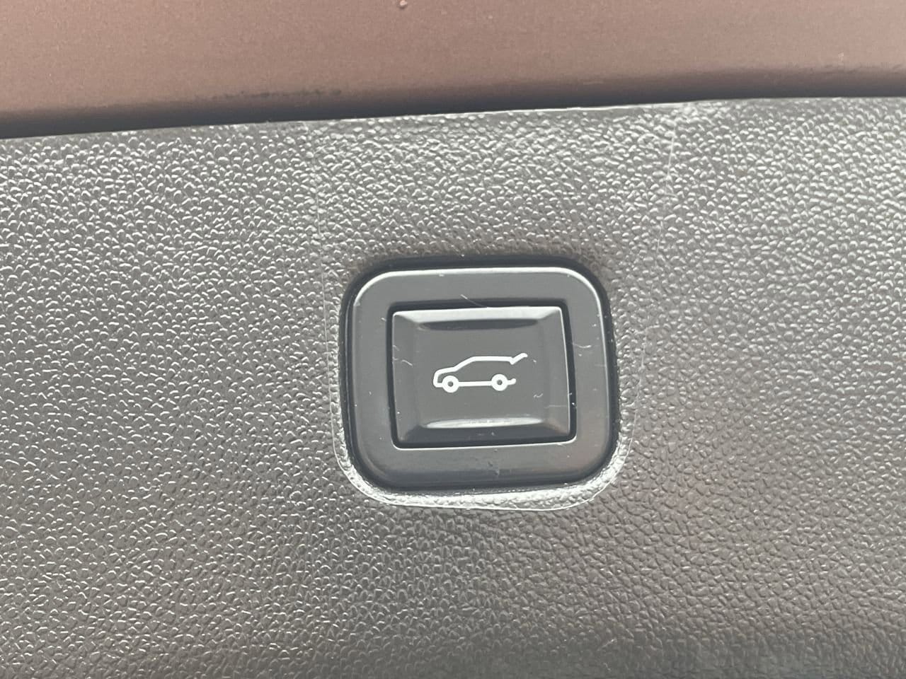 Thumbnail: 2023 Chevrolet Blazer - 18