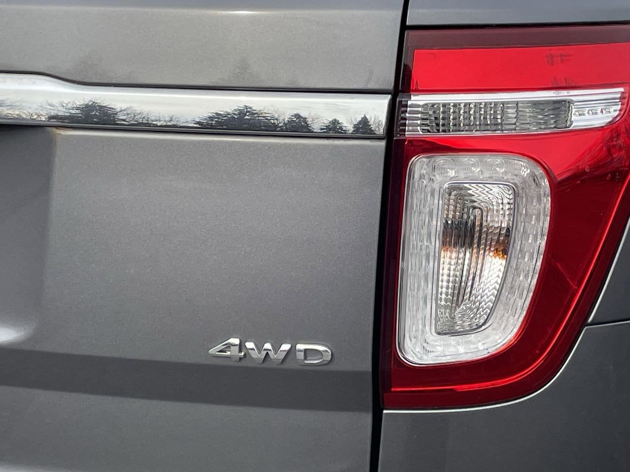 Thumbnail: 2014 Ford Explorer - 38