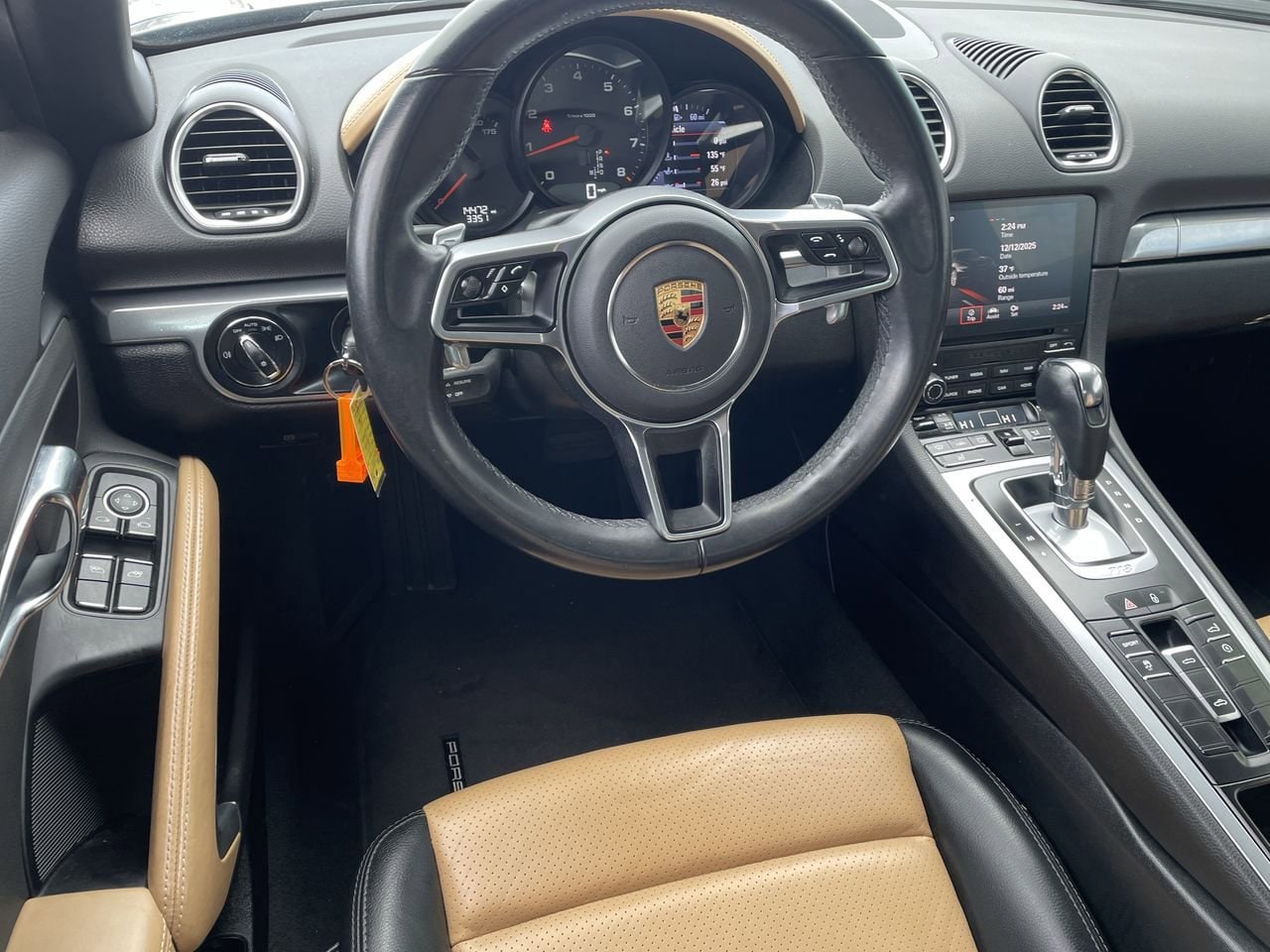 Thumbnail: 2017 Porsche 718 Boxster - 11