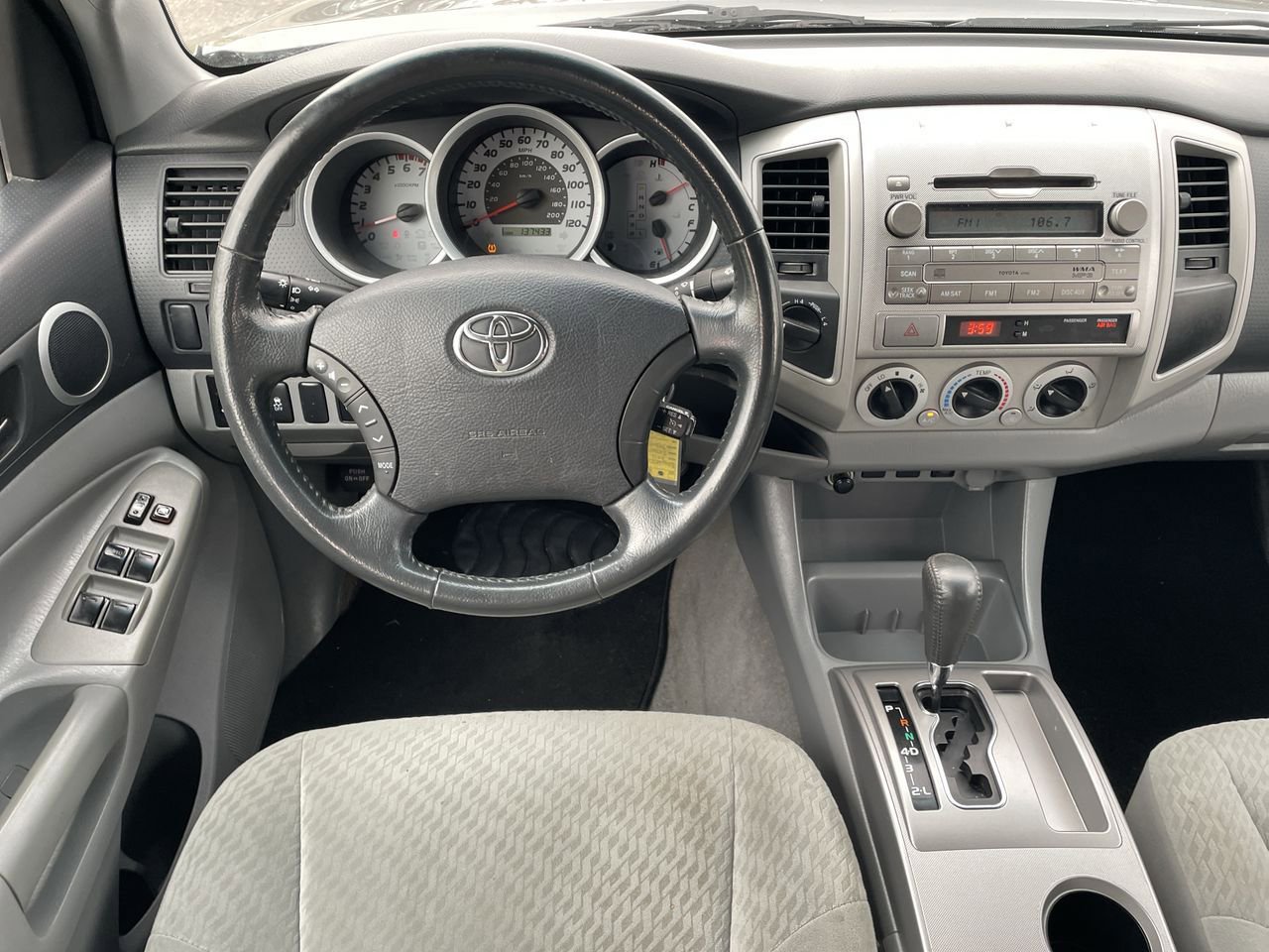 2011 Toyota Tacoma  11