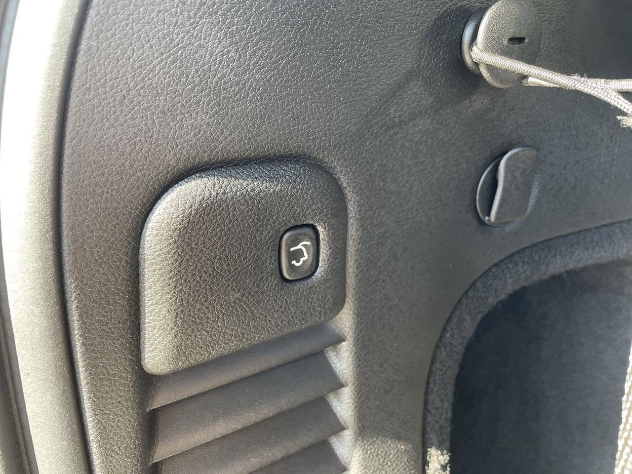 Thumbnail: 2019 Jeep Grand Cherokee - 18