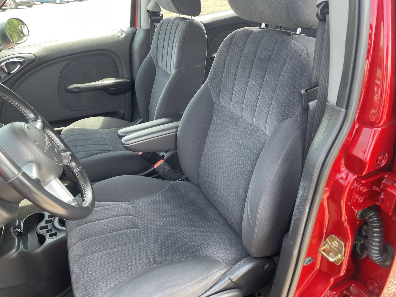 Thumbnail: 2004 Chrysler PT Cruiser - 12