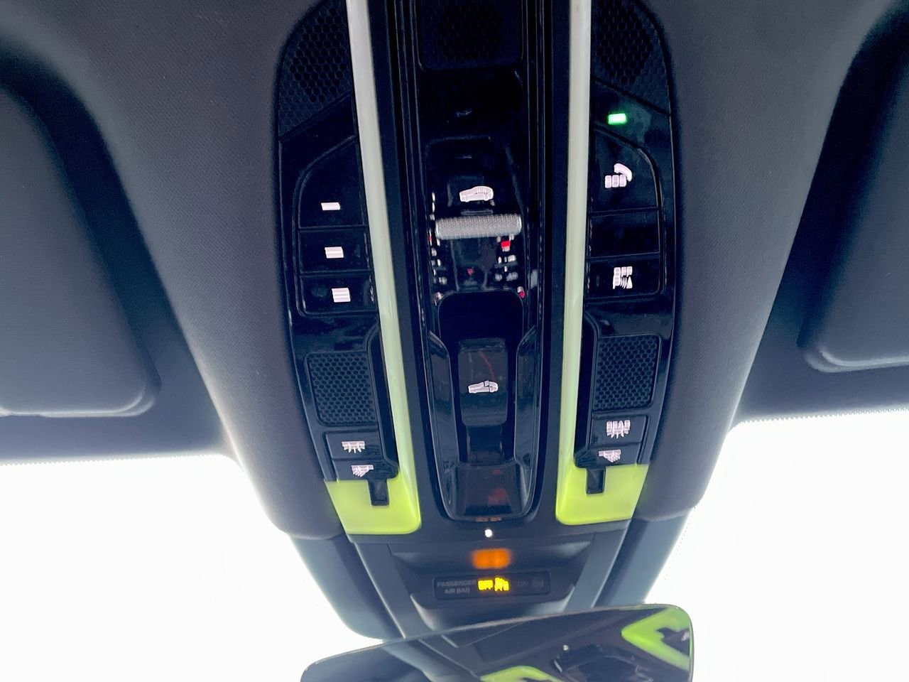 Thumbnail: 2019 Porsche Cayenne - 32