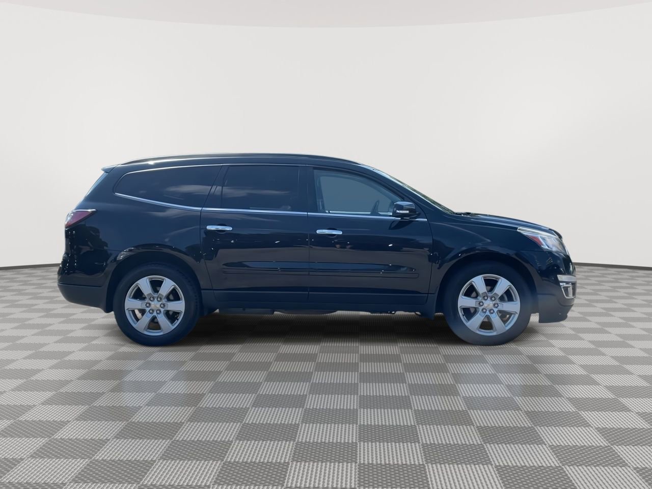 Thumbnail: 2016 Chevrolet Traverse - 9