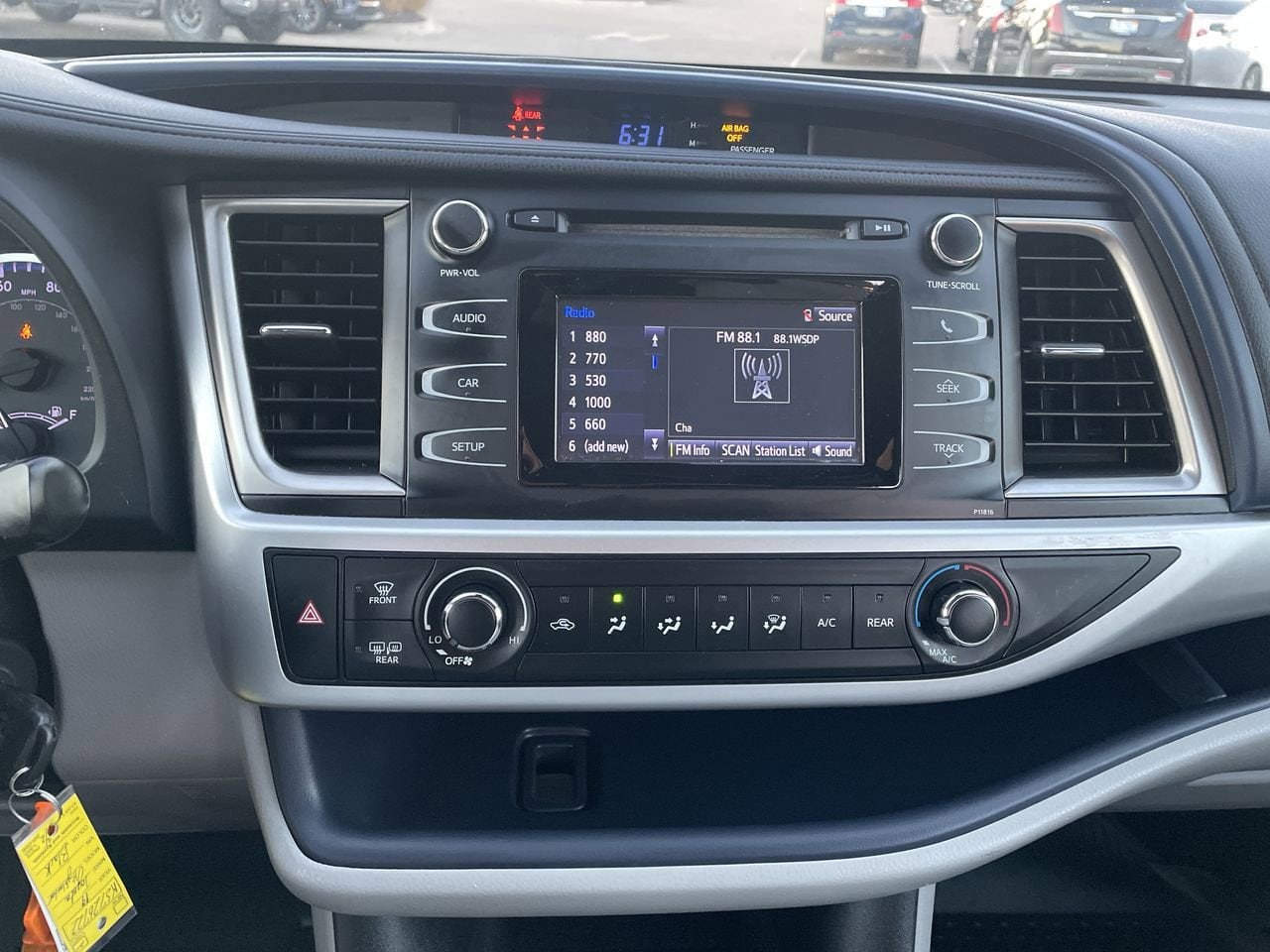 Thumbnail: 2019 Toyota Highlander - 13
