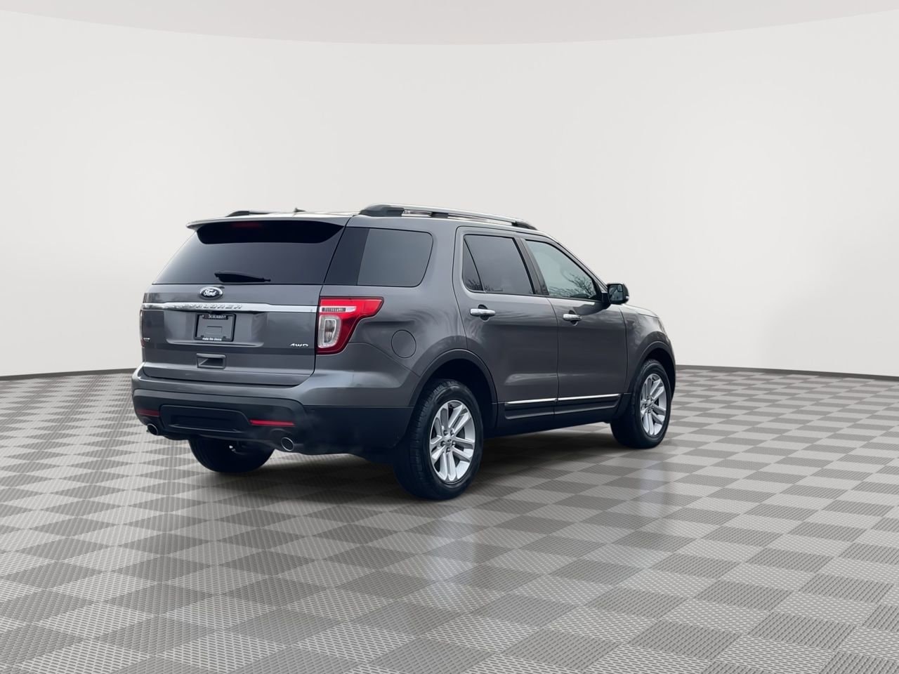 Thumbnail: 2014 Ford Explorer - 8